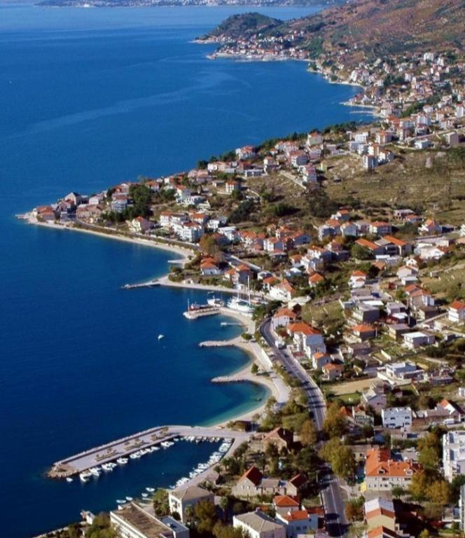 Apartmani Bilic Dugi Rat Exterior foto